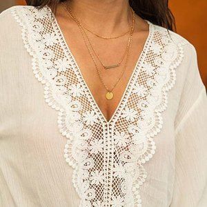 NWOT Sexy Boho White Lace V-Neck Tie-Hem Top